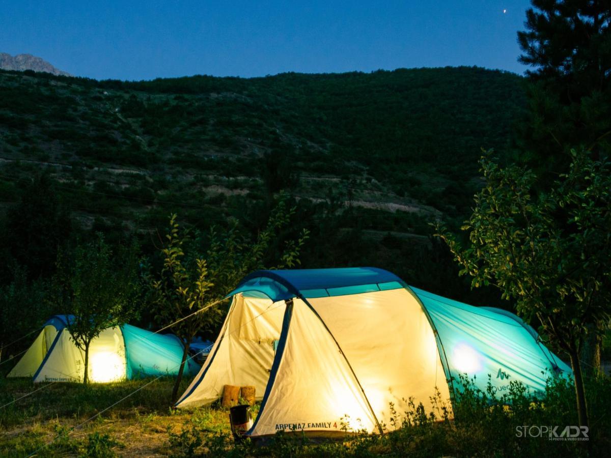 Camp'In Goris Hotel Ngoại thất bức ảnh