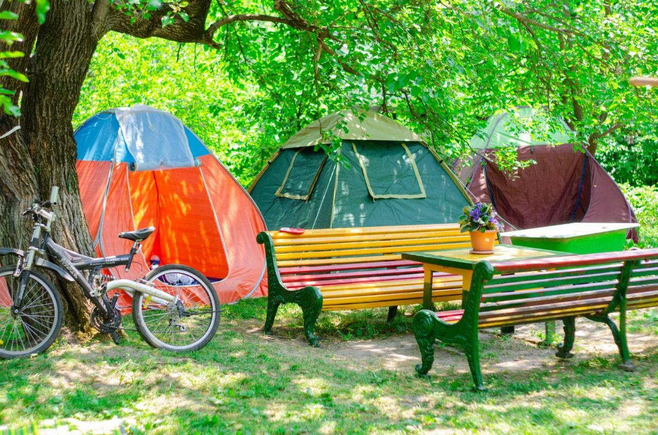 Camp'In Goris Hotel Ngoại thất bức ảnh