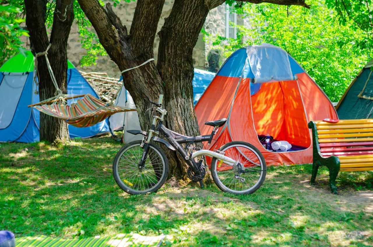 Camp'In Goris Hotel Ngoại thất bức ảnh
