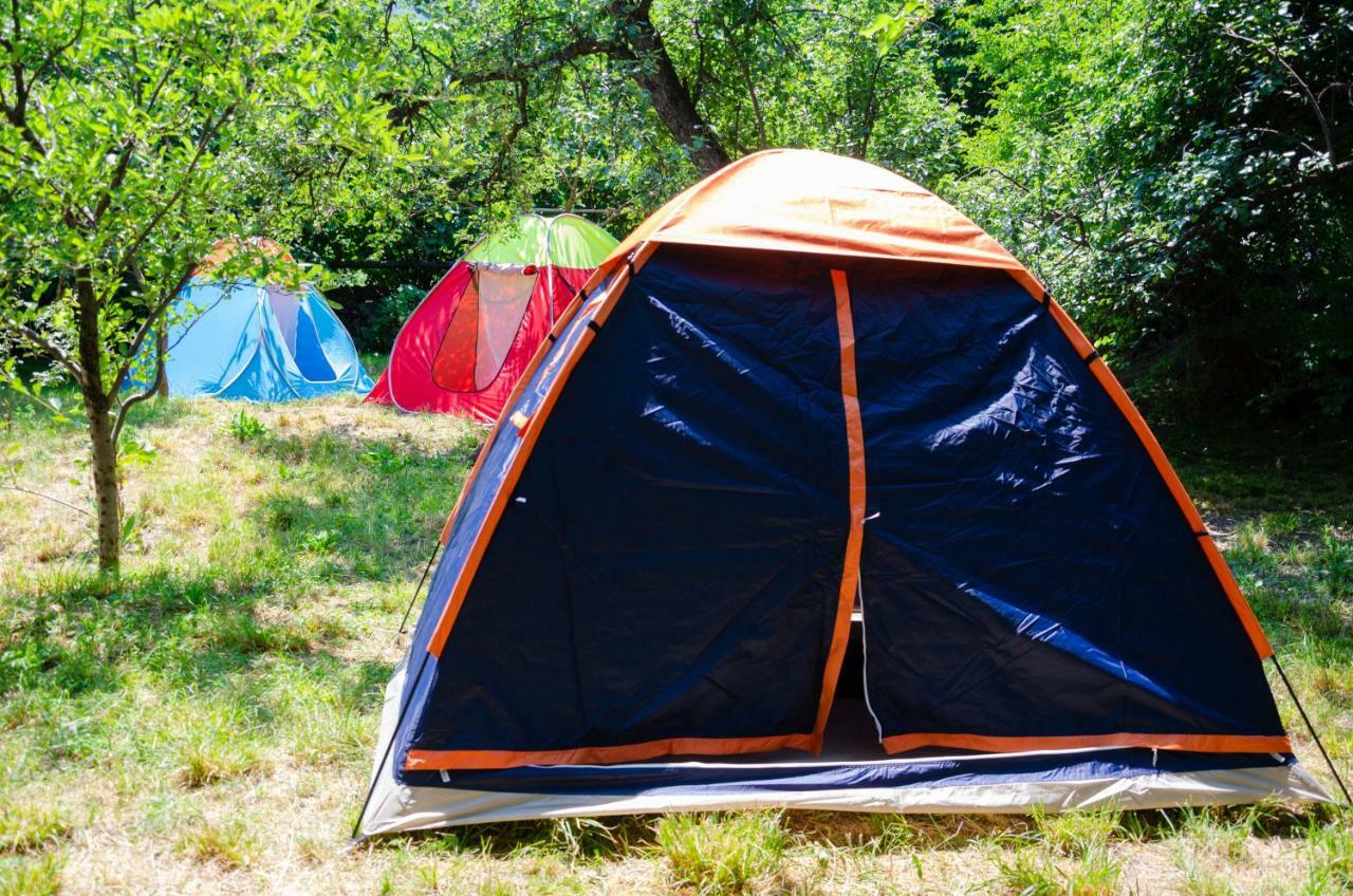 Camp'In Goris Hotel Ngoại thất bức ảnh